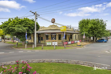 Click to view all images 49-51 MacKay Street Rochester VIC 3561 - Image 2