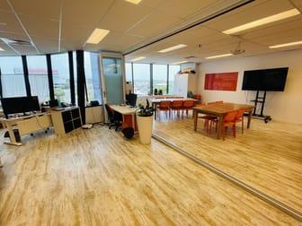 Click to view all images 30418/27 Garden Street Southport QLD 4215 - Image 3