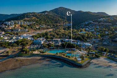 Click to view all images 263 & 265 Shute Harbour Road Airlie Beach QLD 4802 - Image 1