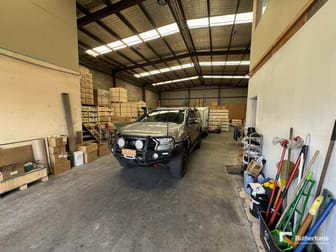 Click to view all images 32 Rushwood Drive Craigieburn VIC 3064 - Image 2