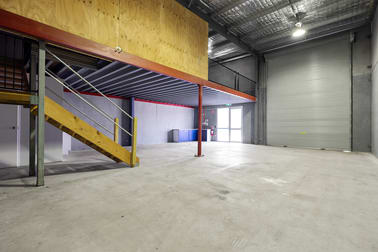 Click to view all images 2/1 Saltspray Close Redhead NSW 2290 - Image 3