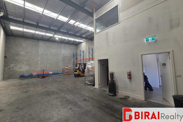 Click to view all images 15 Telley Street Ravenhall VIC 3023 - Image 3