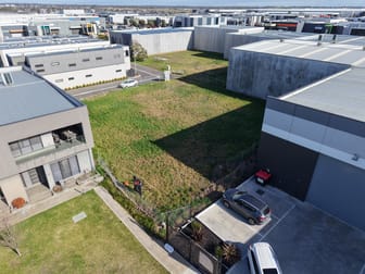 7 Laidlaw Lane Cranbourne West VIC 3977 - Image 1