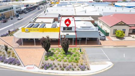 Click to view all images 15 Adelaide Place Port Lincoln SA 5606 - Image 2