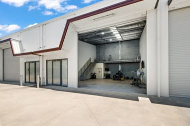 Click to view all images Unit 2/17 Riverside Drive Mayfield West NSW 2304 - Image 1