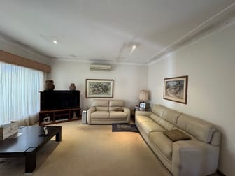 Click to view all images 18 Dameeli Avenue Kirrawee NSW 2232 - Image 3