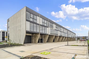 Click to view all images 9 Maughan Way Cranbourne West VIC 3977 - Image 2