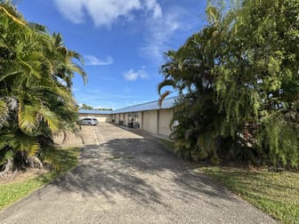 Click to view all images Unit 4/3 Dewar St Mission Beach QLD 4852 - Image 3