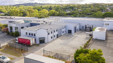 Click to view all images 7 Keller Crescent Carrara QLD 4211 - Image 2