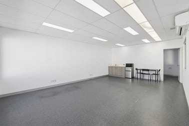 Click to view all images 4/14 Lithic Way Wangara WA 6065 - Image 2