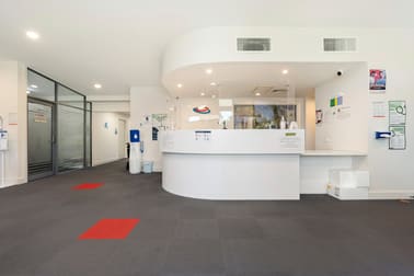 Click to view all images 60-62 Waratah Way Wodonga VIC 3690 - Image 3