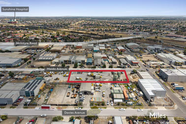 Click to view all images 52-60 Maida Avenue Sunshine North VIC 3020 - Image 3