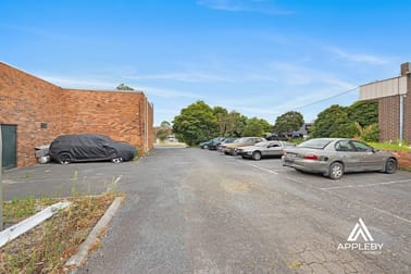 1/2 London Drive Bayswater VIC 3153 - Image 2