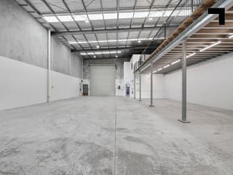 Click to view all images 8A Humeside Drive Campbellfield VIC 3061 - Image 2