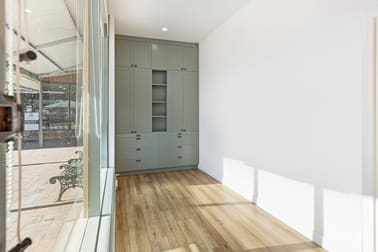 Click to view all images 7/20 Highett Street Mansfield VIC 3722 - Image 2