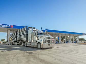 Click to view all images 7 Merilba Street Tomingley NSW 2869 - Image 2