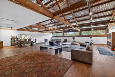 Click to view all images 2/29 Hunter Road Healesville VIC 3777 - Image 3