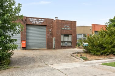 Click to view all images 5 Merchant Avenue Thomastown VIC 3074 - Image 1