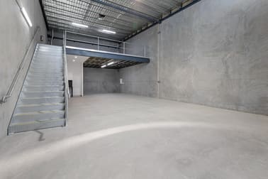 Click to view all images 4/33-35 Daintree Drive Redland Bay QLD 4165 - Image 3