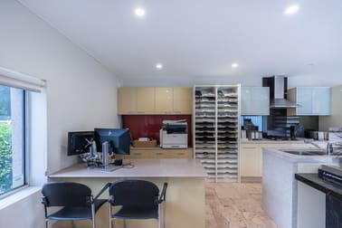 4 Coolarn Avenue Point Clare NSW 2250 - Image 3