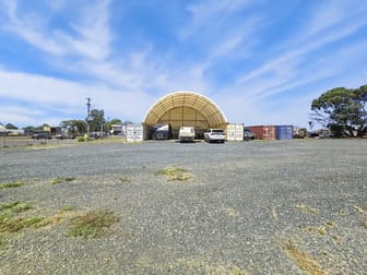 Click to view all images 14 Calleen Street West Wyalong NSW 2671 - Image 3