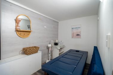 Click to view all images 18/42 The Esplanade Surfers Paradise QLD 4217 - Image 1