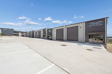 Click to view all images 21 Val Reid Crescent Hume ACT 2620 - Image 3