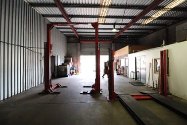 Click to view all images 76 Mort Street North Toowoomba QLD 4350 - Image 3