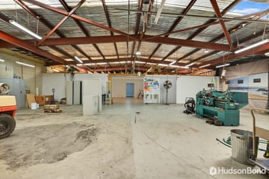 Click to view all images 34 Crown Avenue Mordialloc VIC 3195 - Image 3