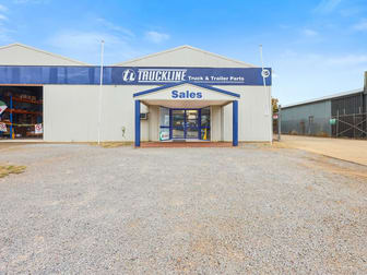 15 Denison Street Tamworth NSW 2340 - Image 2