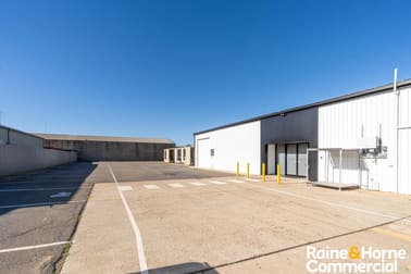 Click to view all images 17 Nagle Street Wagga Wagga NSW 2650 - Image 2