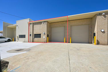 2/17 Zeta Crescent O'connor WA 6163 - Image 1