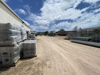 64 & 64A Elderslie Street Winton QLD 4735 - Image 2