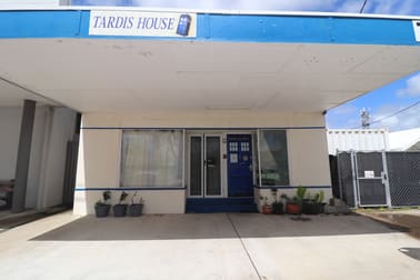 Click to view all images 78-80 Eighth Avenue Home Hill QLD 4806 - Image 1