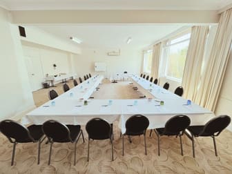 Click to view all images 80-90 Ebsworth Street West Tamworth NSW 2340 - Image 3