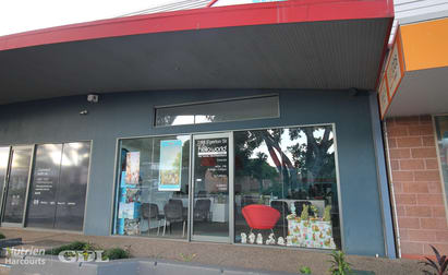 Click to view all images 2/89 Egerton Street Emerald QLD 4720 - Image 1