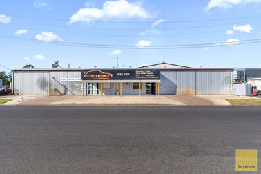 33 Hicks Street Emerald QLD 4720 - Image 2