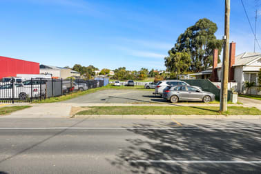 827 Howitt Street Wendouree VIC 3355 - Image 2