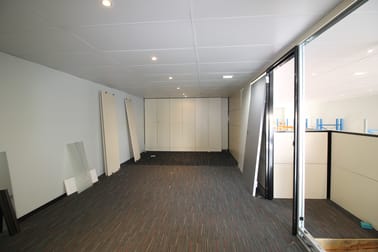 21/3-15 Jackman Street Southport QLD 4215 - Image 2