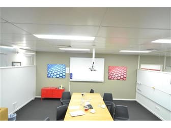 Units 2 &/2 Callistemon Close Warabrook NSW 2304 - Image 2