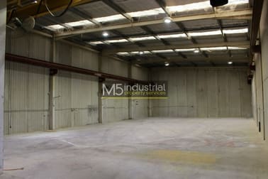 1/4 Pat Devlin Close Chipping Norton NSW 2170 - Image 2