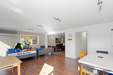 16 Yiannis Court Springvale VIC 3171 - Image 3
