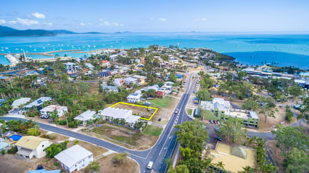 12 Waterson Way Airlie Beach QLD 4802 - Image 1
