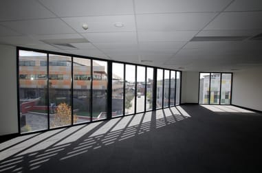 15/139 Newcastle Street Perth WA 6000 - Image 2