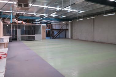 Click to view all images 1 & 2/2 Sibthorpe Street Mordialloc VIC 3195 - Image 3