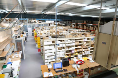 Click to view all images Unit 1/2 Sibthorpe Street Mordialloc VIC 3195 - Image 2