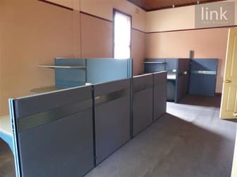 448 Swift Street Albury NSW 2640 - Image 3