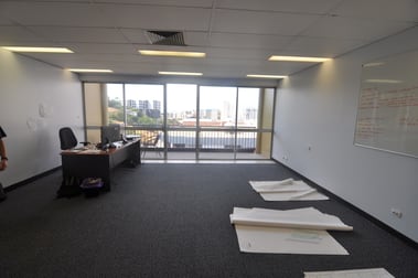 Suite 5, 28 Hamilton Street Townsville City QLD 4810 - Image 3