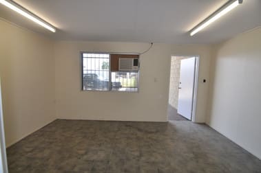 2/11 Hamill Street Garbutt QLD 4814 - Image 2