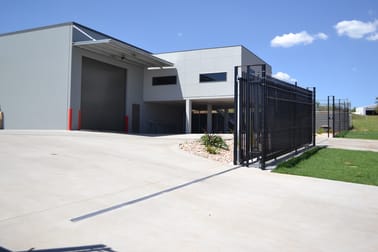 2/5-7 Spalding Street Harristown QLD 4350 - Image 1